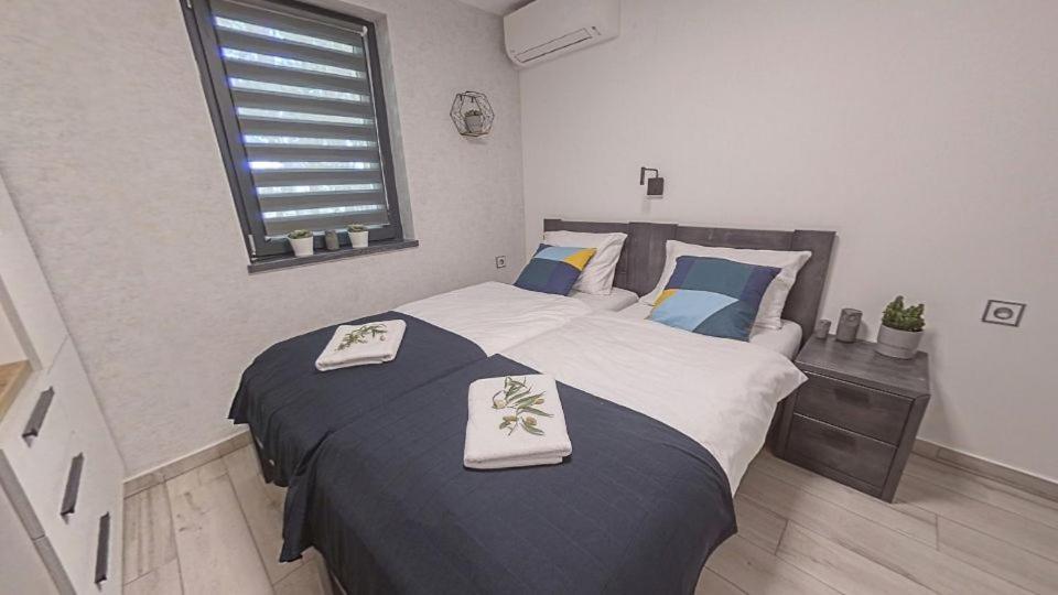 Meszes Apartman Kalocsa Exterior foto