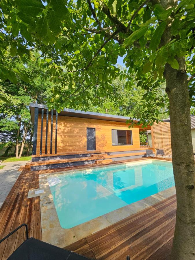 Meszes Apartman Kalocsa Exterior foto